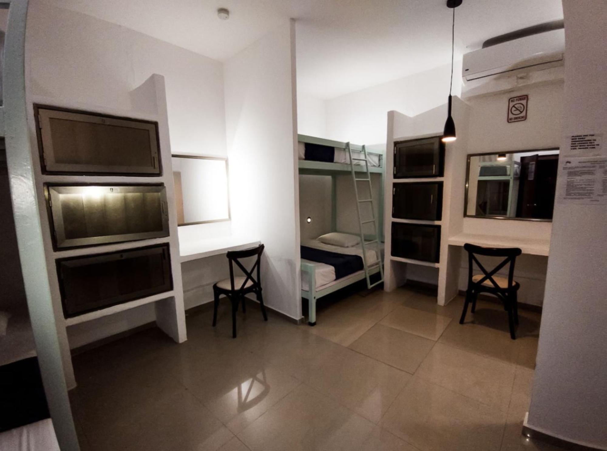 Hostal Del Mar Playa del Carmen Buitenkant foto